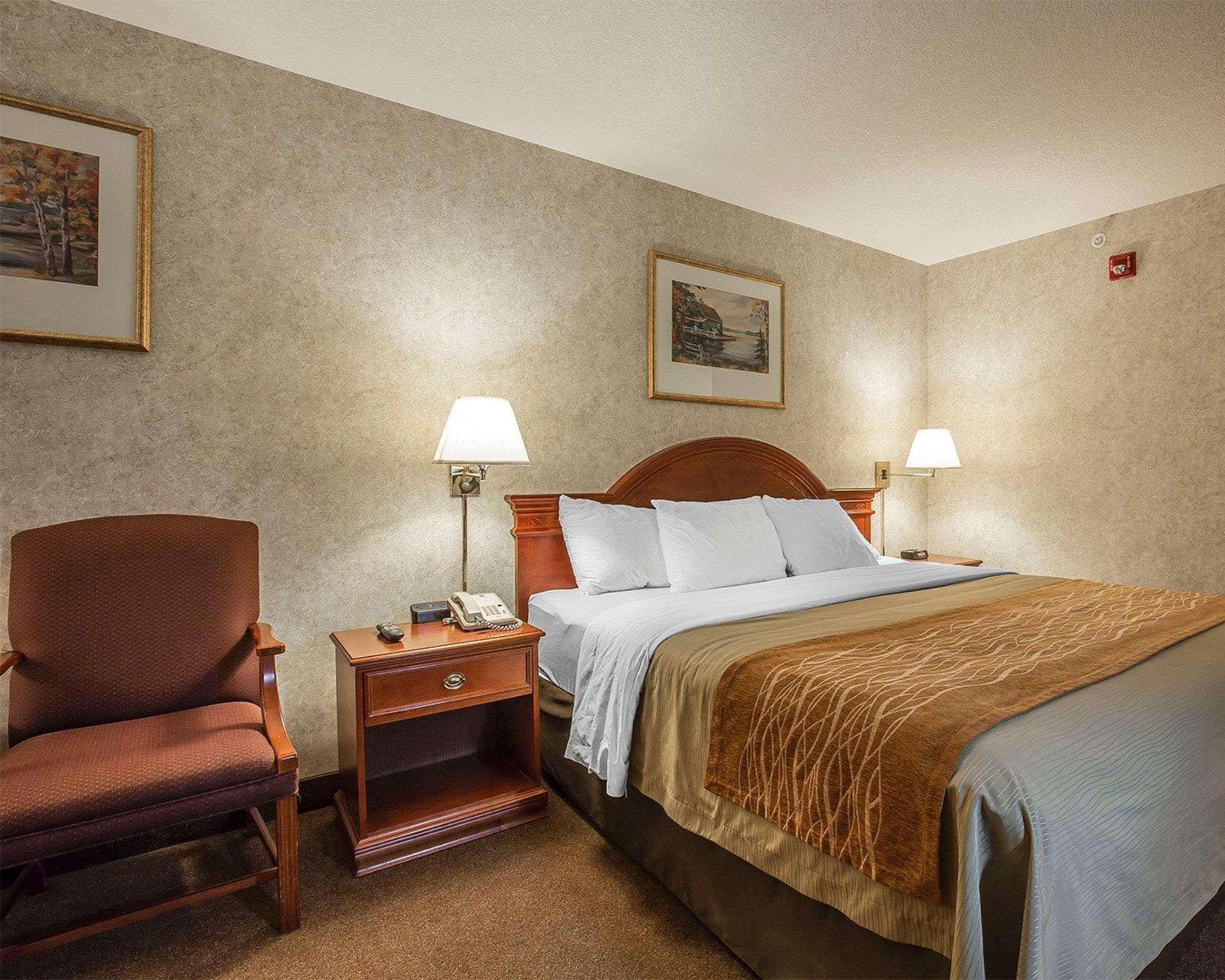 Comfort Inn Lethbridge Exteriör bild