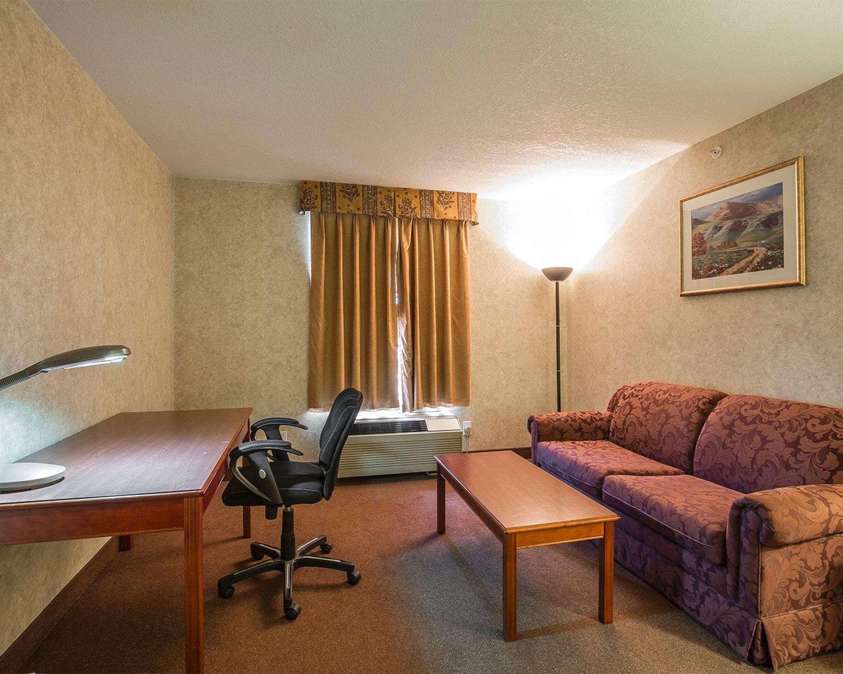 Comfort Inn Lethbridge Exteriör bild