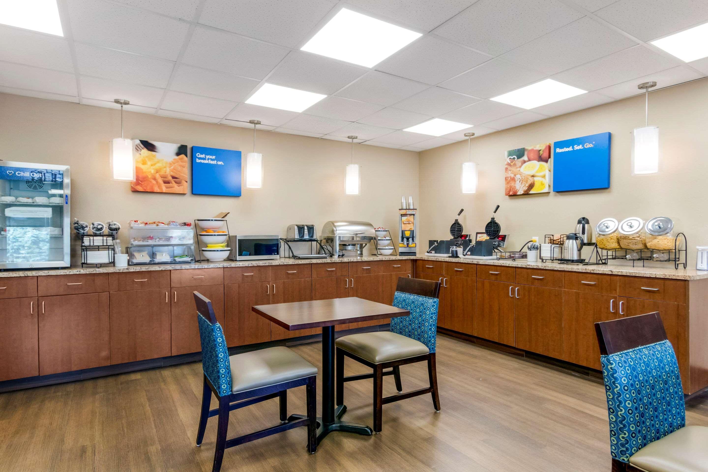 Comfort Inn Lethbridge Exteriör bild