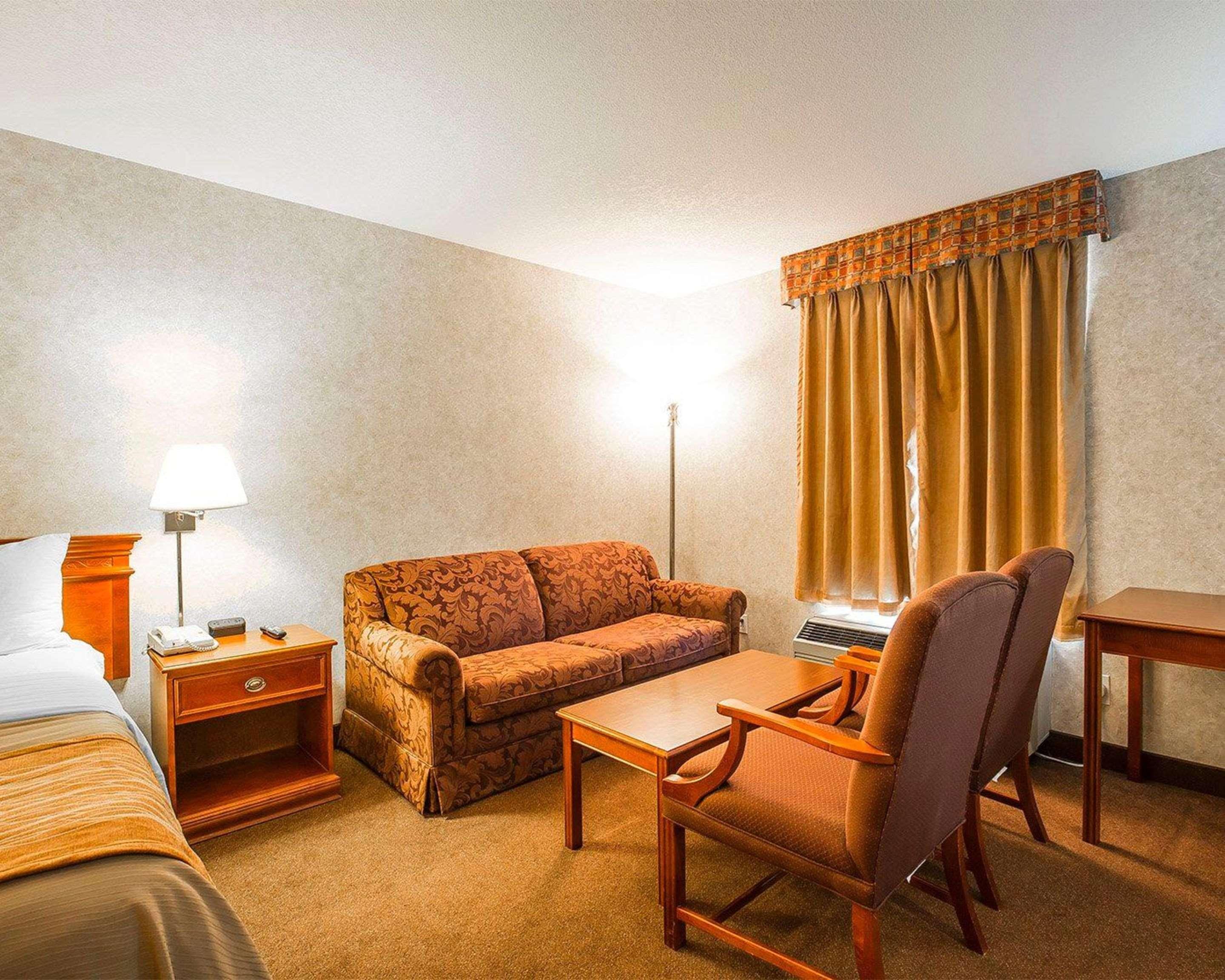 Comfort Inn Lethbridge Exteriör bild